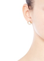 Figure View -Click To Enlarge 'Lilas' freshwater pearl stud earrings