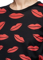 Detail View -Click To Enlarge Lip print slub jersey T-shirt