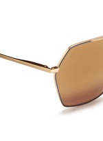 Detail View -Click To Enlarge Metal temple hexagon aviator sunglasses