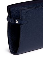 Detail View -Click To Enlarge Leather travel accessories case