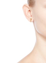 Figure View -Click To Enlarge 'Screw U' asymmetric Swarovski pearl stud earrings