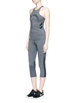 Figure View -Click To Enlarge 'Guru NYC' performance capri leggings