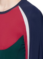 Detail View -Click To Enlarge 'Nuha' colourblock performance top