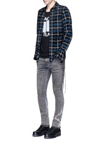 Figure View -Click To Enlarge 'Skate' bleach stain frayed jeans