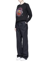 Figure View -Click To Enlarge 'Nagai Star' embroidery sweatshirt