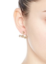 Figure View -Click To Enlarge Stud single earring