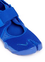 Detail View -Click To Enlarge 'Air Rift BR' running sneakers