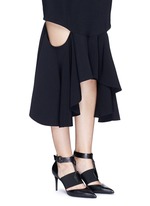 Figure View -Click To Enlarge Caged elastic band leather pumps