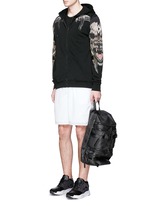 Figure View -Click To Enlarge 'Vallegrande' logo embroidery shorts