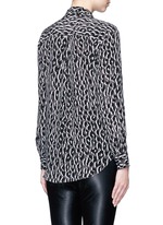 Back View -Click To Enlarge 'Slim Signature' quartz print silk shirt