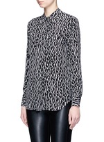 Front View -Click To Enlarge 'Slim Signature' quartz print silk shirt