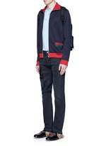 Figure View -Click To Enlarge Bird embroidery slim fit jeans