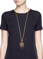 Figure View -Click To Enlarge Cabochon swing pendant necklace