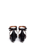 contrast toe pumps