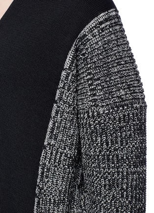 Detail View - Click To Enlarge - SULVAM - Panelled V-neck wool sweater