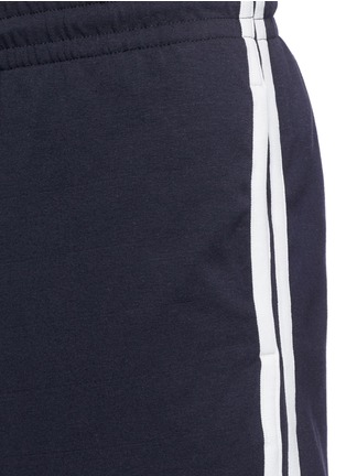 Detail View - Click To Enlarge - JAMES PERSE - 'Yosemite' double stripe gym shorts