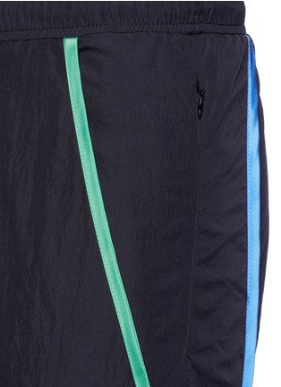 Detail View - Click To Enlarge - 74024 - Contrast trim track pants
