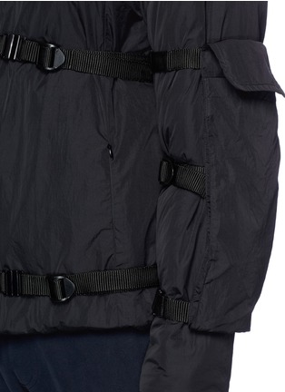 Detail View - Click To Enlarge - 74024 - Buckle strap padded jacket