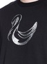 Detail View - Click To Enlarge - 74024 - Holographic swan print T-shirt