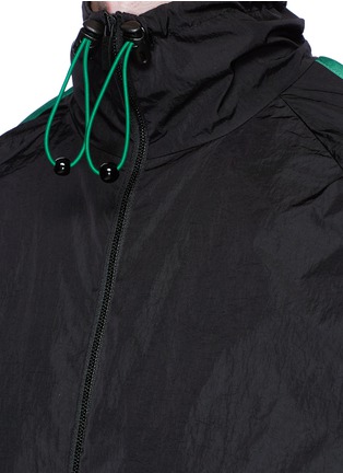 Detail View - Click To Enlarge - 74024 - Contrast trim track jacket