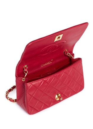 Detail View - Click To Enlarge - VINTAGE CHANEL - Quilted leather flap bag