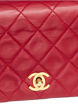  - VINTAGE CHANEL - Quilted leather flap bag