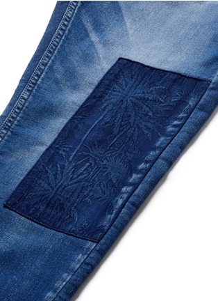 Detail View - Click To Enlarge - FDMTL - Palm tree patch distressed skinny jeans