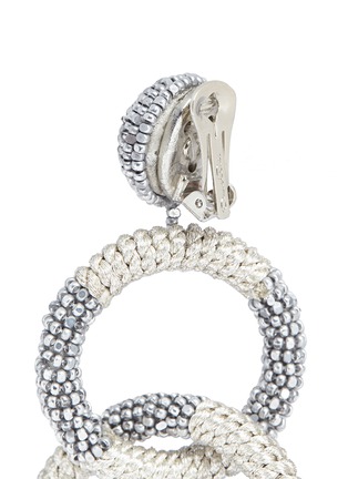 Detail View - Click To Enlarge - OSCAR DE LA RENTA - Metallic beaded interlocking hoops clip earrings