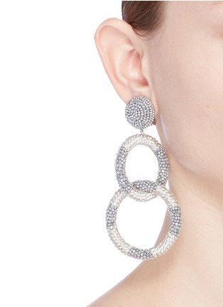 Figure View - Click To Enlarge - OSCAR DE LA RENTA - Metallic beaded interlocking hoops clip earrings