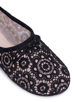 Detail View - Click To Enlarge - PEDDER RED - 'Bernie' floral lace flats
