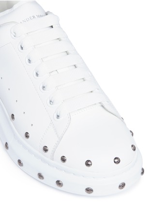 Detail View - Click To Enlarge - ALEXANDER MCQUEEN - 'Oversized Sneaker' in leather with hammered stud