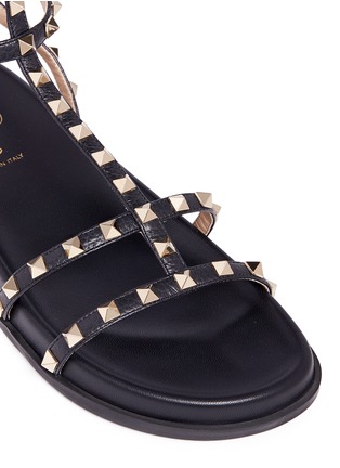 Detail View - Click To Enlarge - VALENTINO GARAVANI - 'Rockstud' caged calfskin leather sandals
