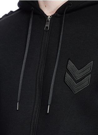 Detail View - Click To Enlarge - NEIL BARRETT - Chevron embroidered zip hoodie