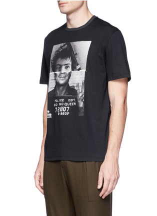 Front View - Click To Enlarge - NEIL BARRETT - 'Sid McQueen' mugshot print T-shirt