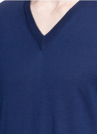 Detail View - Click To Enlarge - ISAIA - Merino wool V-neck sweater