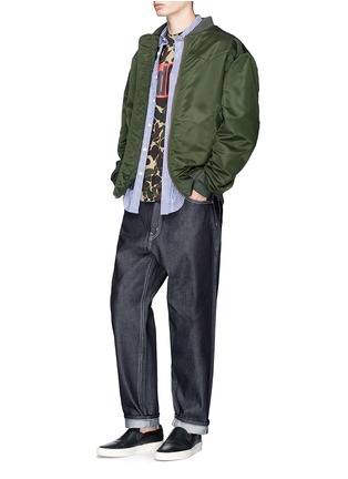Figure View - Click To Enlarge - COMME DES GARÇONS HOMME - Relaxed fit raw jeans