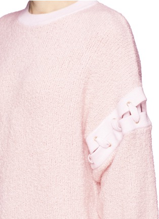Detail View - Click To Enlarge - CHLOÉ - Cashmere-wool eyelet lace up bouclette sweater
