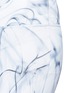 Detail View - Click To Enlarge - CALVIN KLEIN PERFORMANCE - Smoke print cropped performance leggings