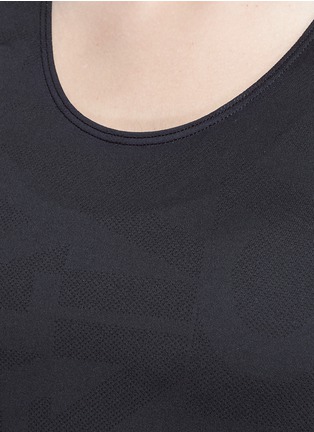 Detail View - Click To Enlarge - CALVIN KLEIN PERFORMANCE - Performance tank top with sports bra