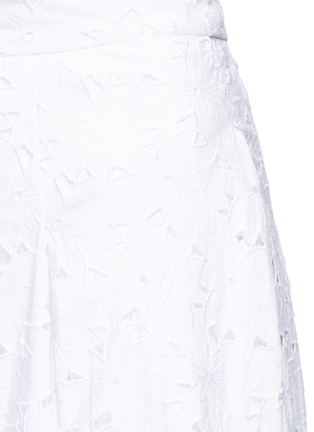 Detail View - Click To Enlarge - CO - Floral cutwork embroidery pleated skirt