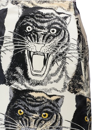 Detail View - Click To Enlarge - GUCCI - Tiger Face print silk duchesse skirt