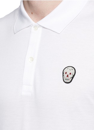 Detail View - Click To Enlarge - ALEXANDER MCQUEEN - SKULL PATCH POLO SHIRT