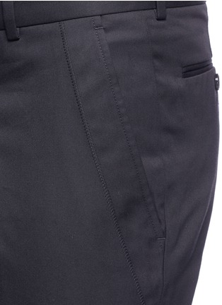 Detail View - Click To Enlarge - ALEXANDER MCQUEEN - Cotton gabardine pants