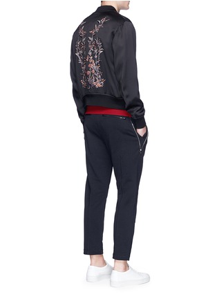 Figure View - Click To Enlarge - ALEXANDER MCQUEEN - Bullion embroidered satin bomber jacket