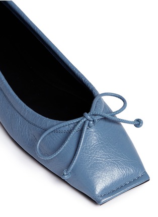 Detail View - Click To Enlarge - BALENCIAGA - Square toe crinkled leather ballerina flats