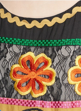 Detail View - Click To Enlarge - ALICE & OLIVIA - 'Moran' lace panel floral embroidered top