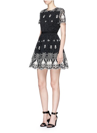 Figure View - Click To Enlarge - ALICE & OLIVIA - 'Nigel' floral guipure lace party dress