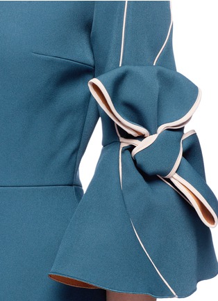 Detail View - Click To Enlarge - ROKSANDA - 'Harlin' bow cuff bonded crepe dress