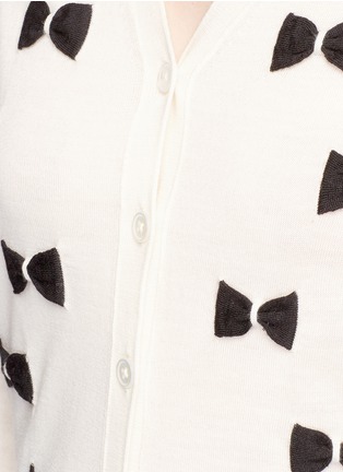 Detail View - Click To Enlarge - MARC JACOBS - Bow embellished wool cardigan