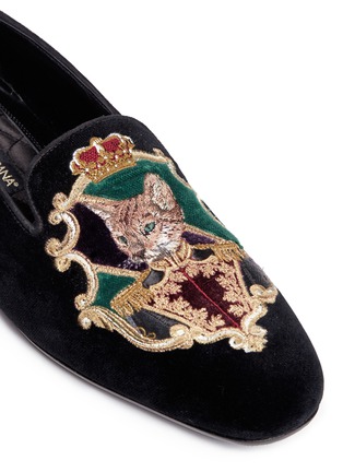 Detail View - Click To Enlarge - - - General cat embroidered velvet loafers